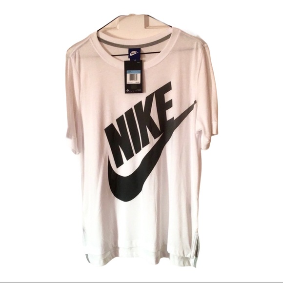Nike Tops - Nike Tee/White and Navy